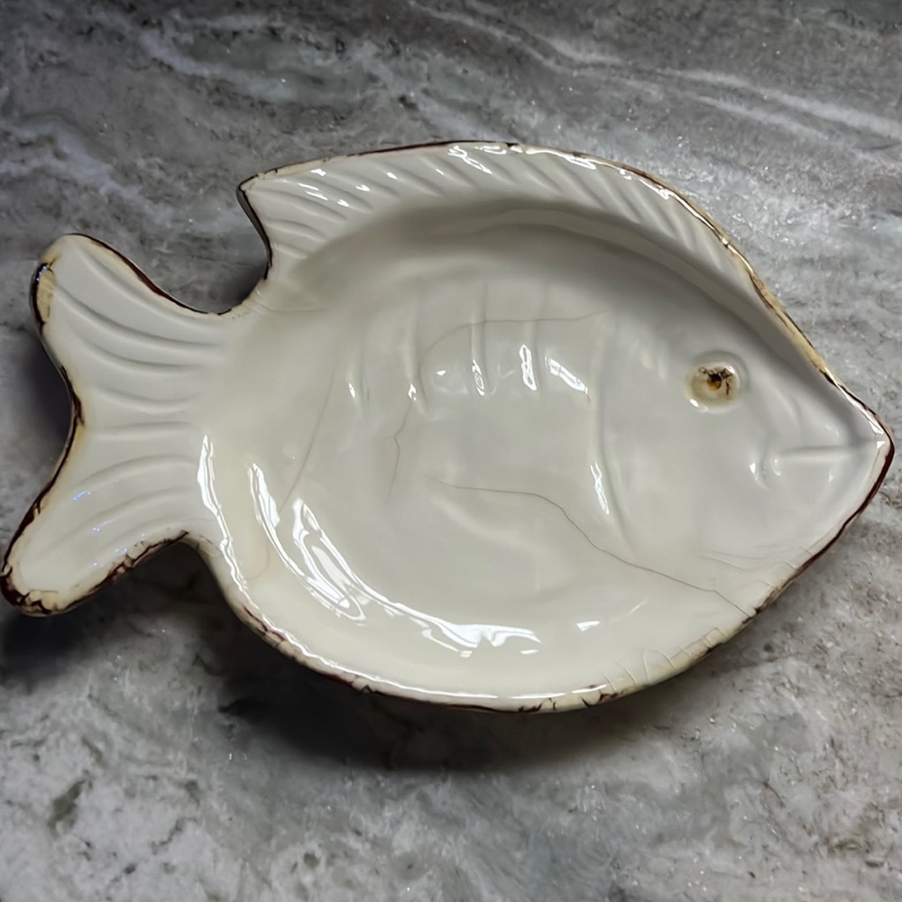 Serving platter [fish theme]